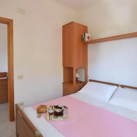 1 Bedroom Stunning In Ricadi