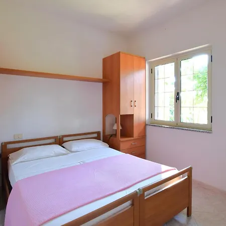 1 Bedroom Stunning In